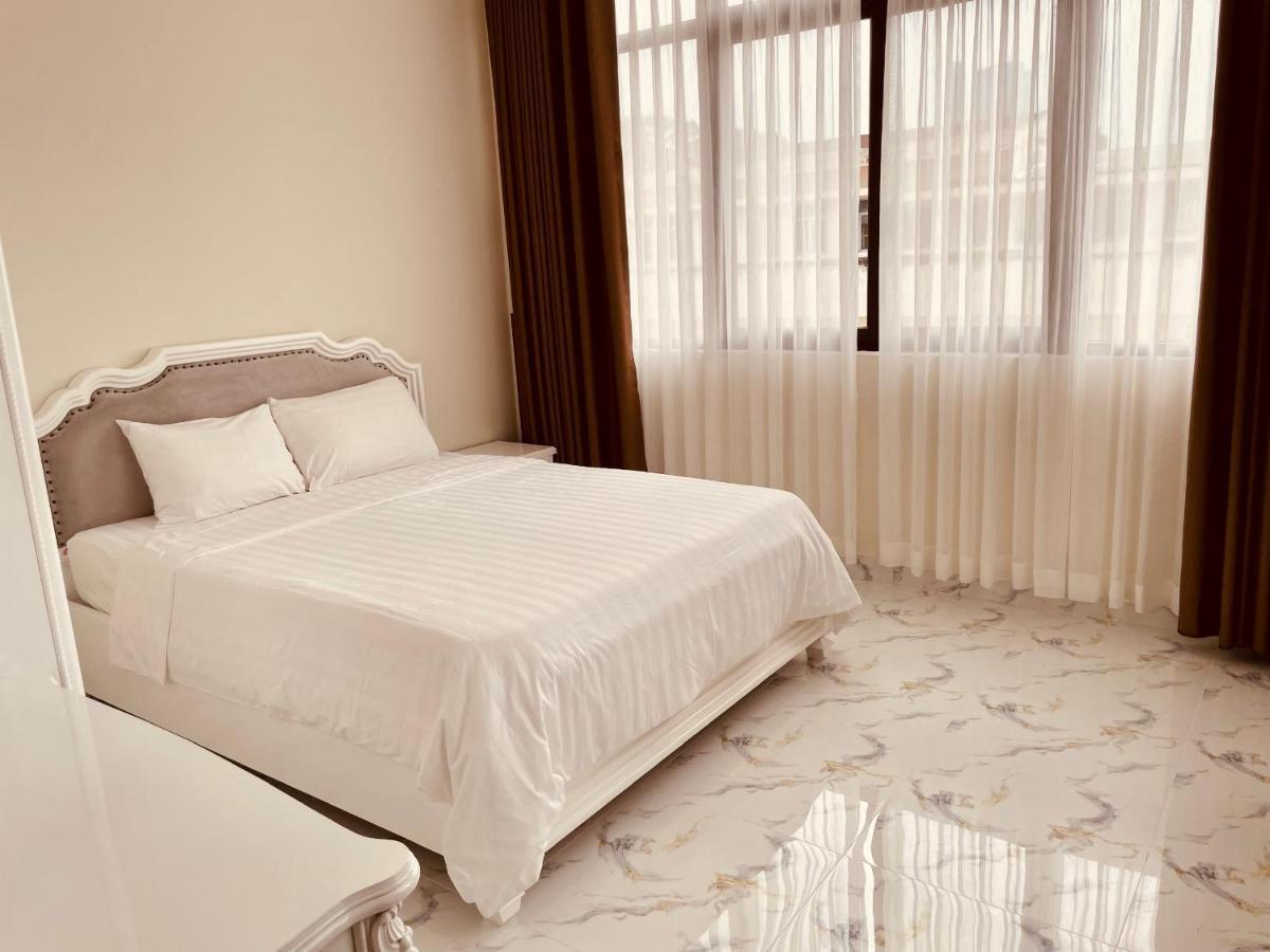 702 * Ho Chi Minh City